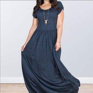 Women’s maxi dress